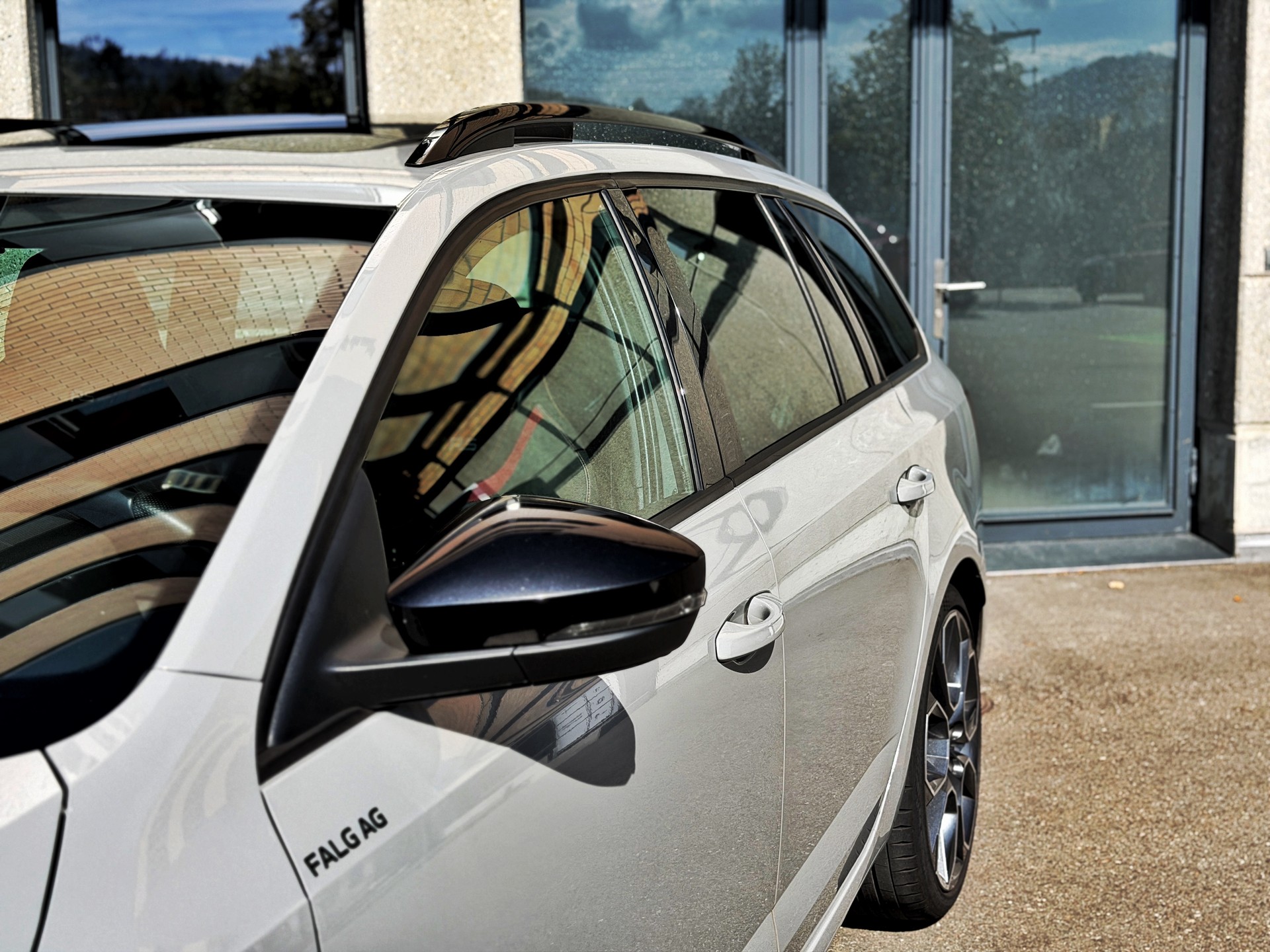 SKODA Octavia Combi 2.0 TDI RS 4x4 DSG-image-7