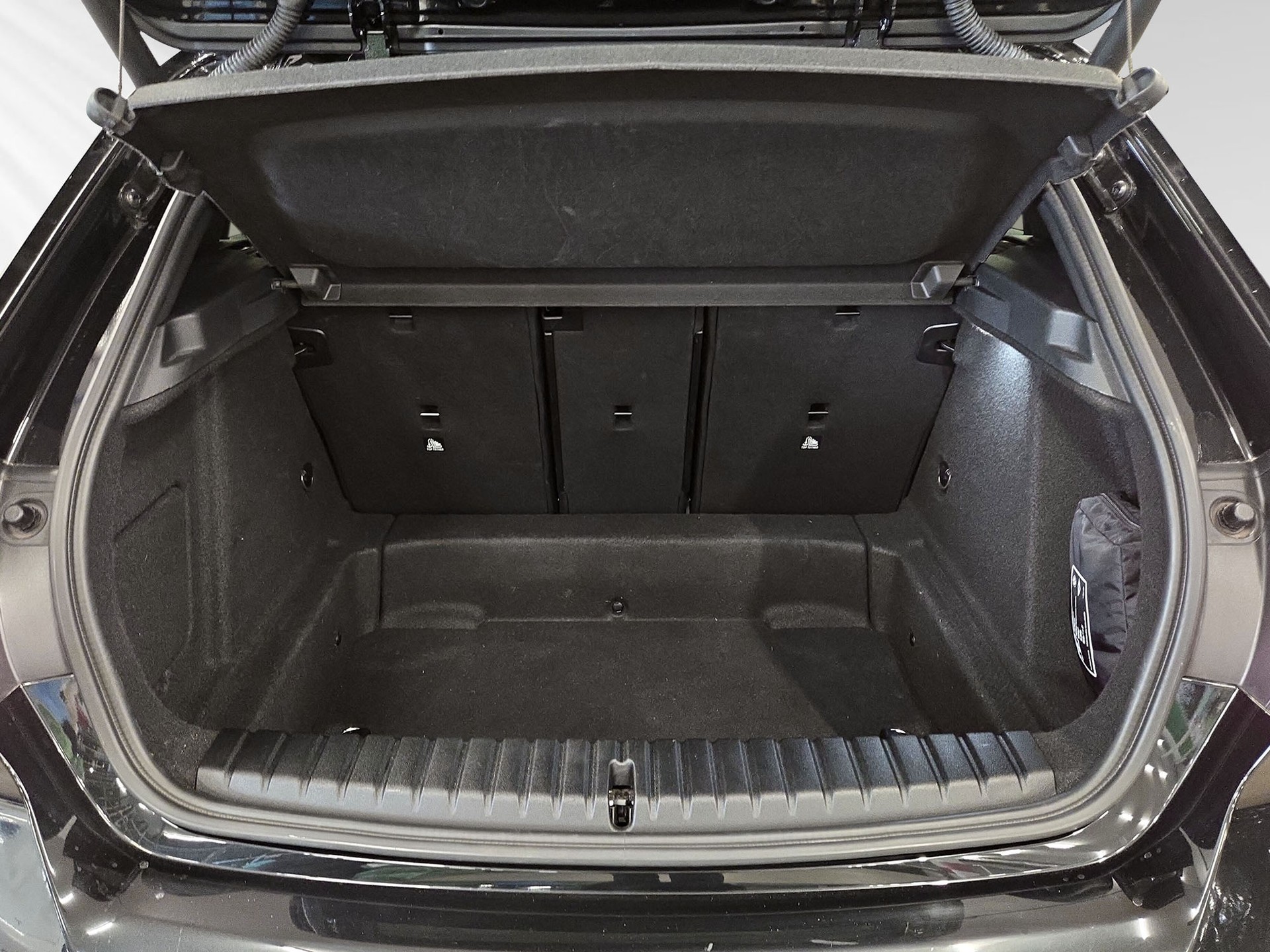 BMW M135i xDrive Steptronic-image-7