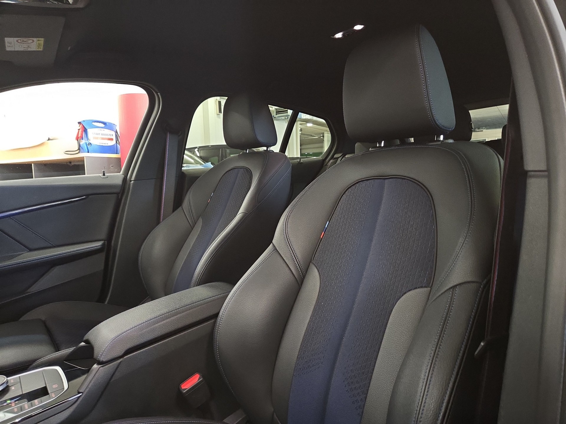 BMW M135i xDrive Steptronic-image-9