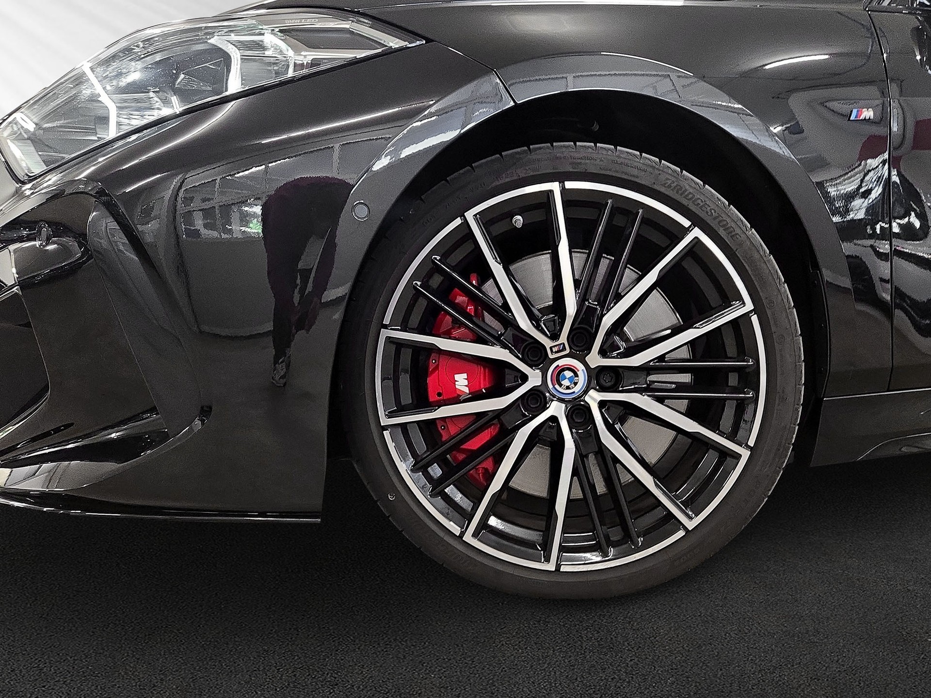 BMW M135i xDrive Steptronic-image-8