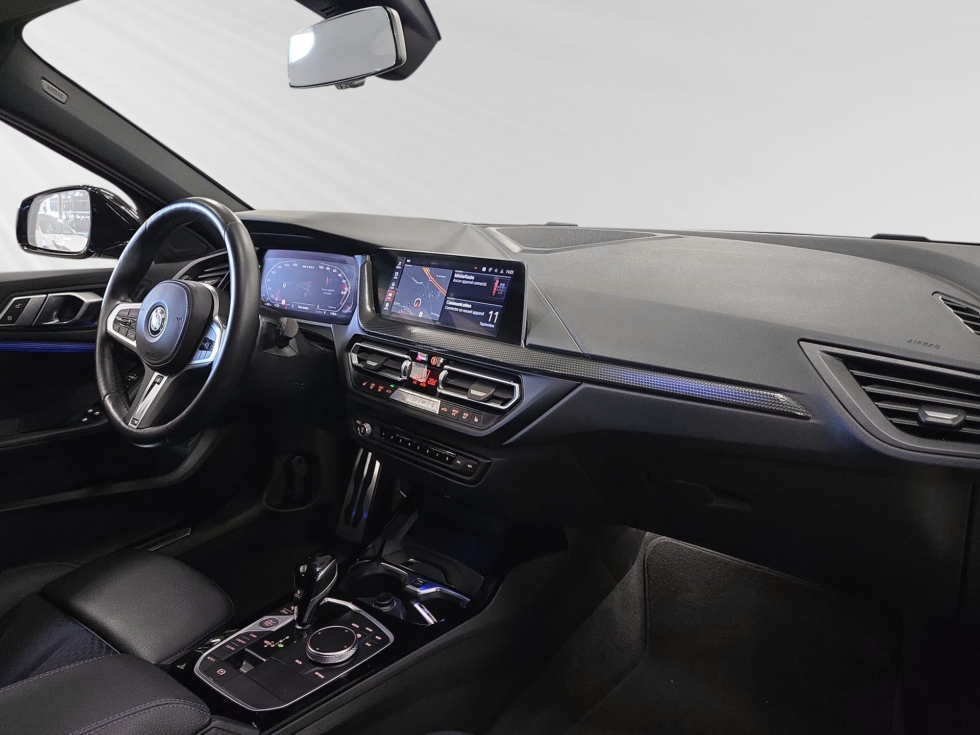 BMW M135i xDrive Steptronic-image-4