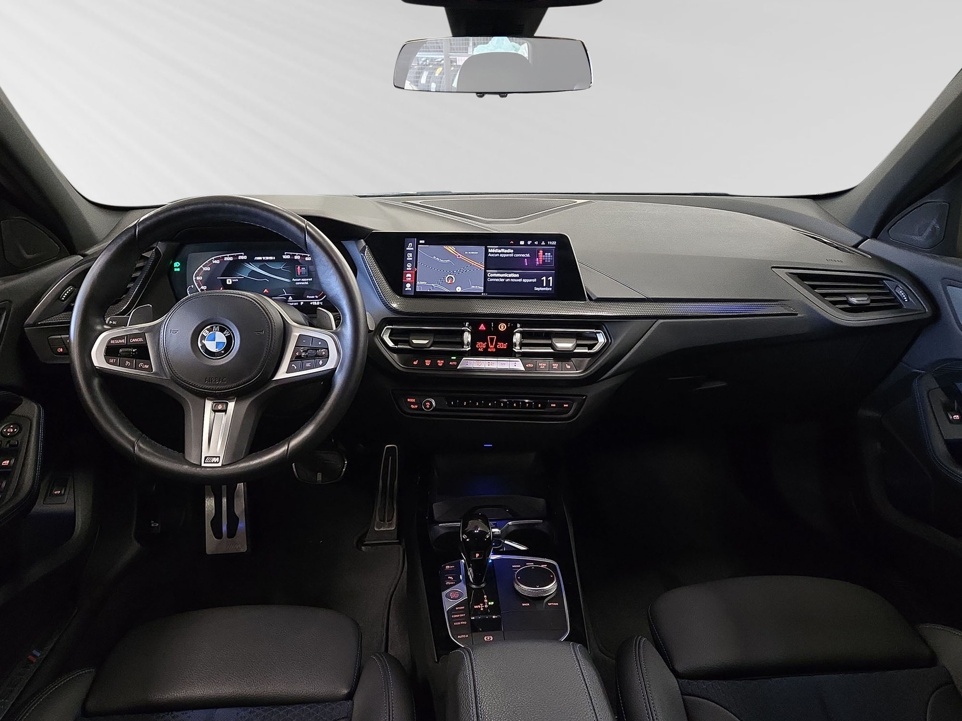 BMW M135i xDrive Steptronic-image-5