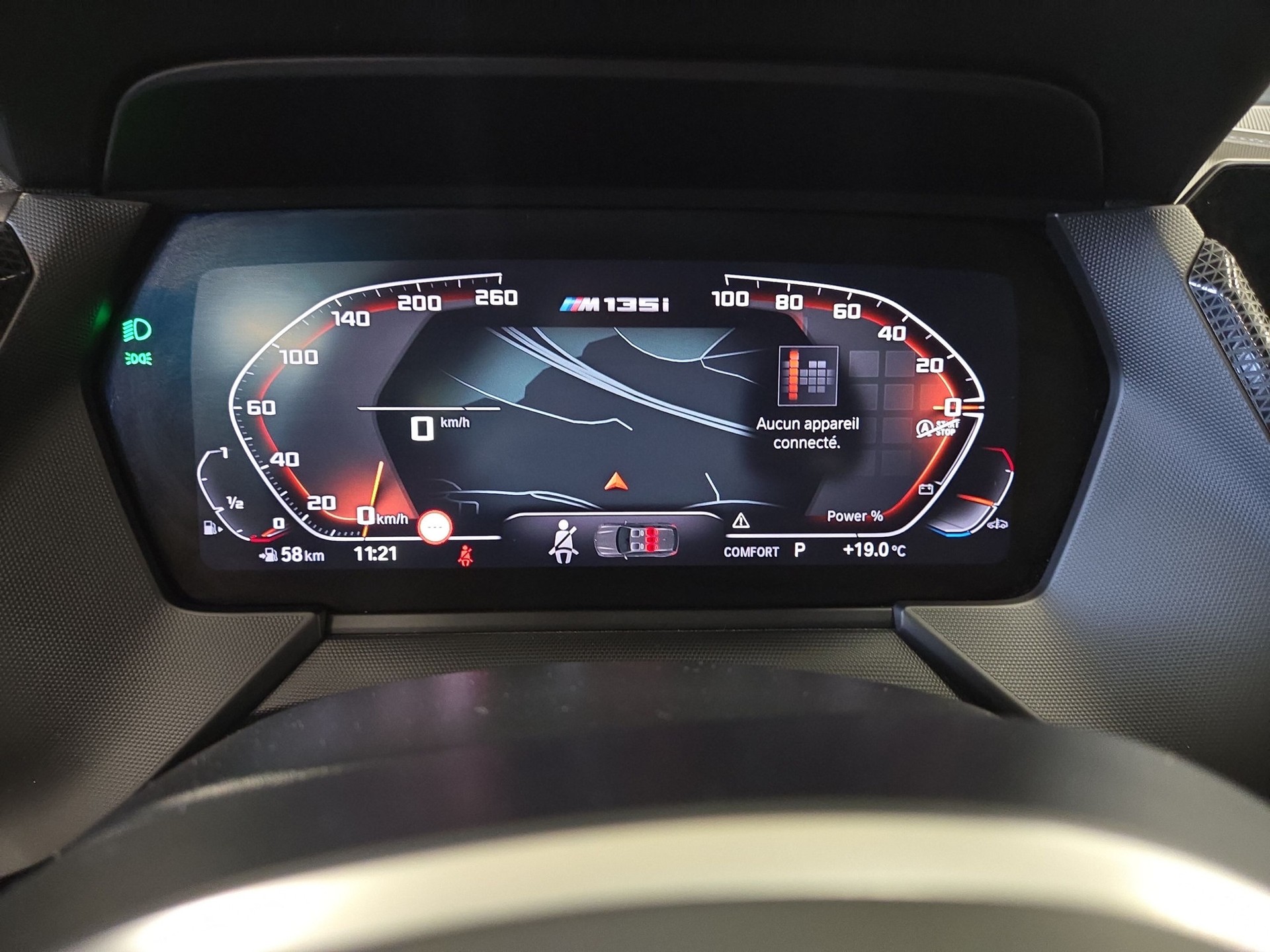BMW M135i xDrive Steptronic-image-11