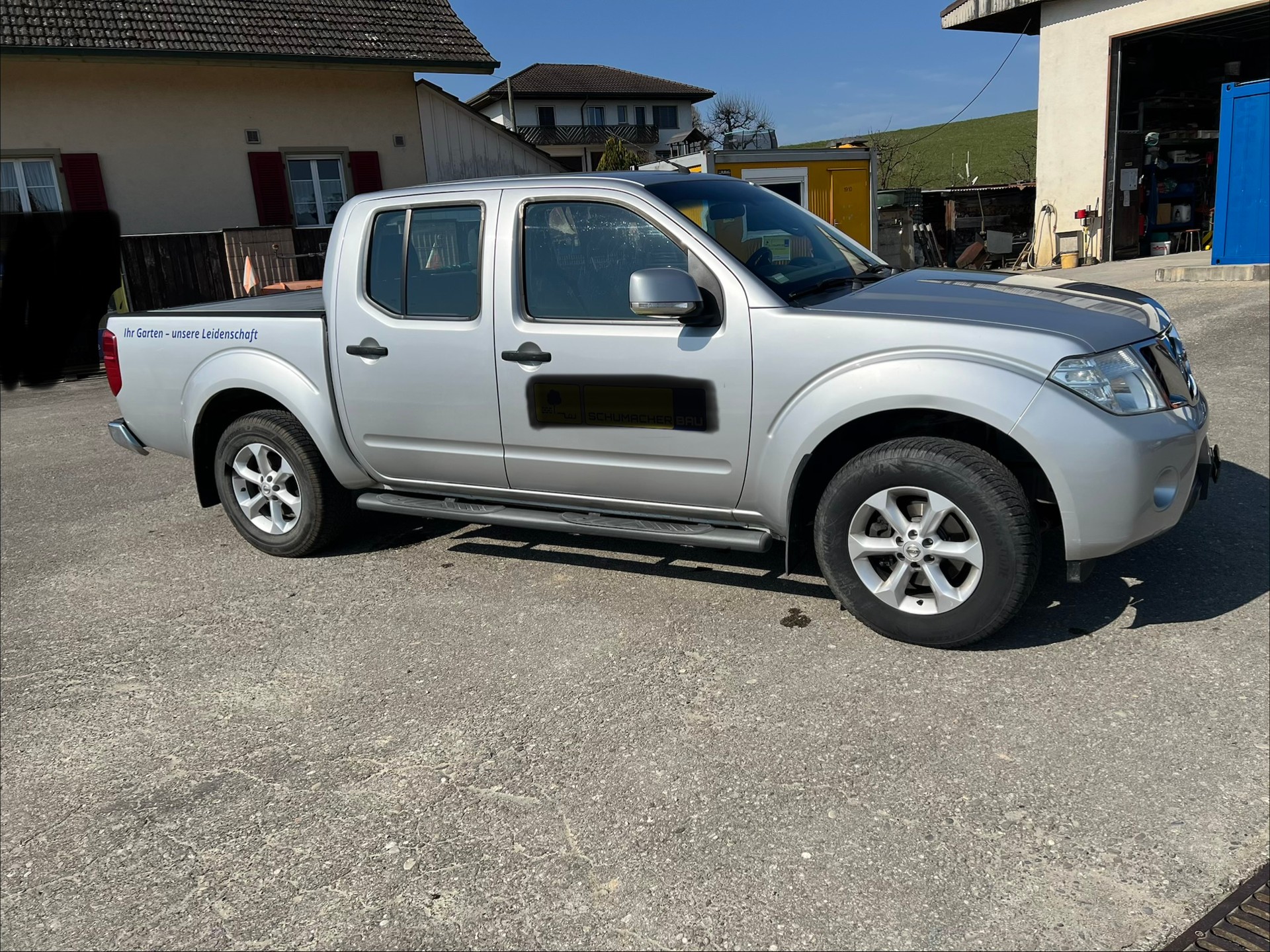 NISSAN NAVARA-image-4