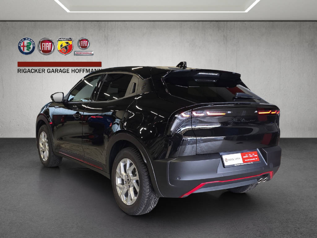 ALFA ROMEO Junior 1.2 48V Hybrid Speciale 8-fach bereift-image-5