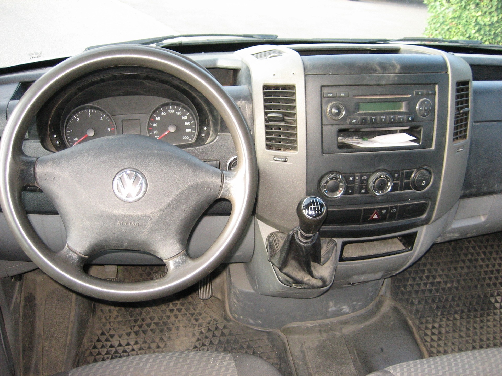 VW Crafter 35 2.0 TDI CR Doka mit Kran-image-7