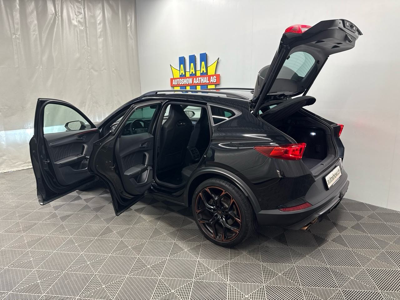 CUPRA Formentor 2.5TSI VZ5 4Drive DSG-image-13