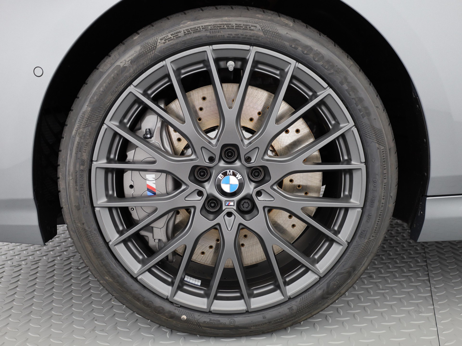 BMW 1er Reihe F70 M135i xDrive-image-6