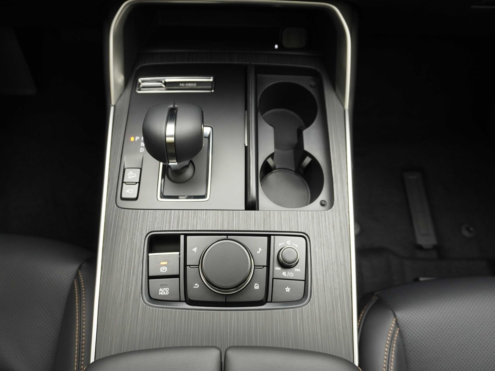 MAZDA CX-60 3.3 D Homura Plus-image-15