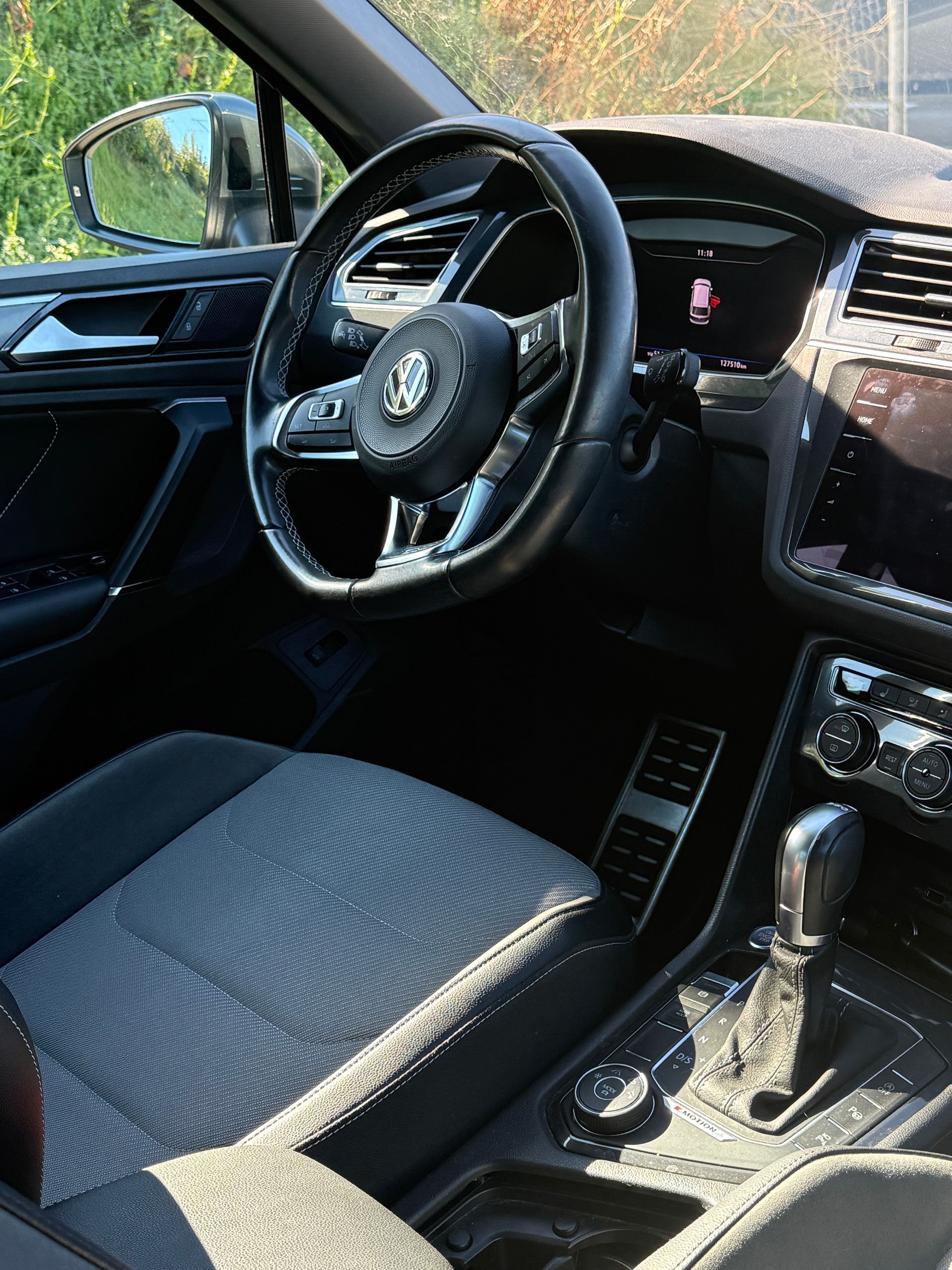 VW Tiguan 2.0 TDI SCR Highline 4Motion DSG-image-5