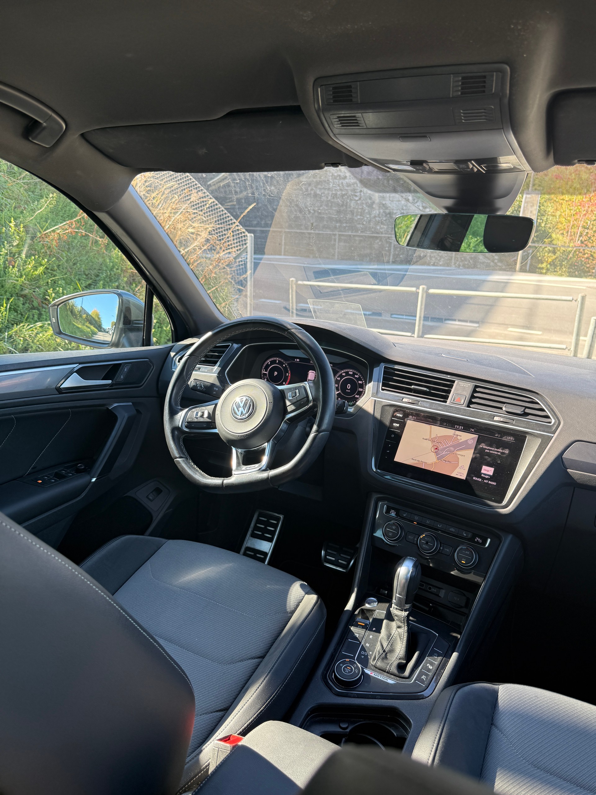 VW Tiguan 2.0 TDI SCR Highline 4Motion DSG-image-3