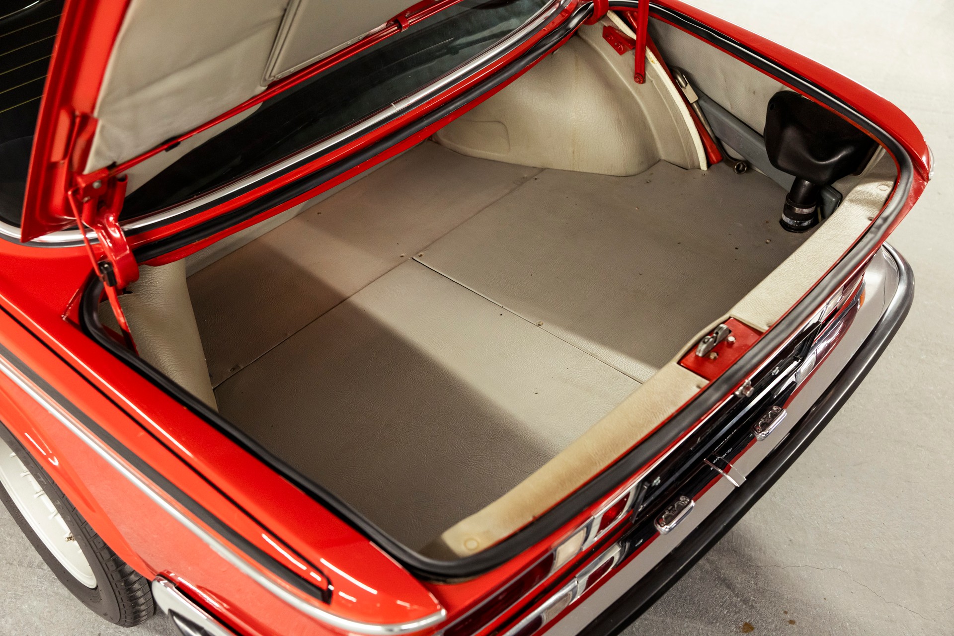 BMW 3.0 CSi Veteranfahrzeug-image-12