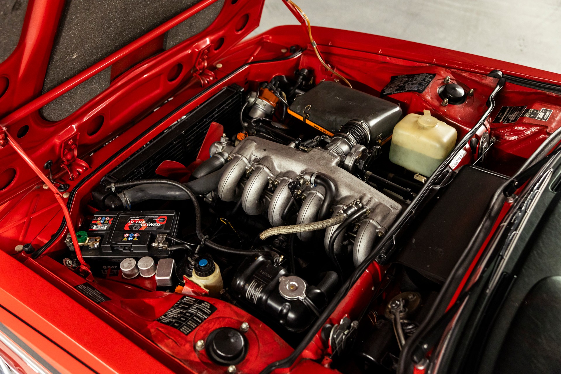 BMW 3.0 CSi Veteranfahrzeug-image-13
