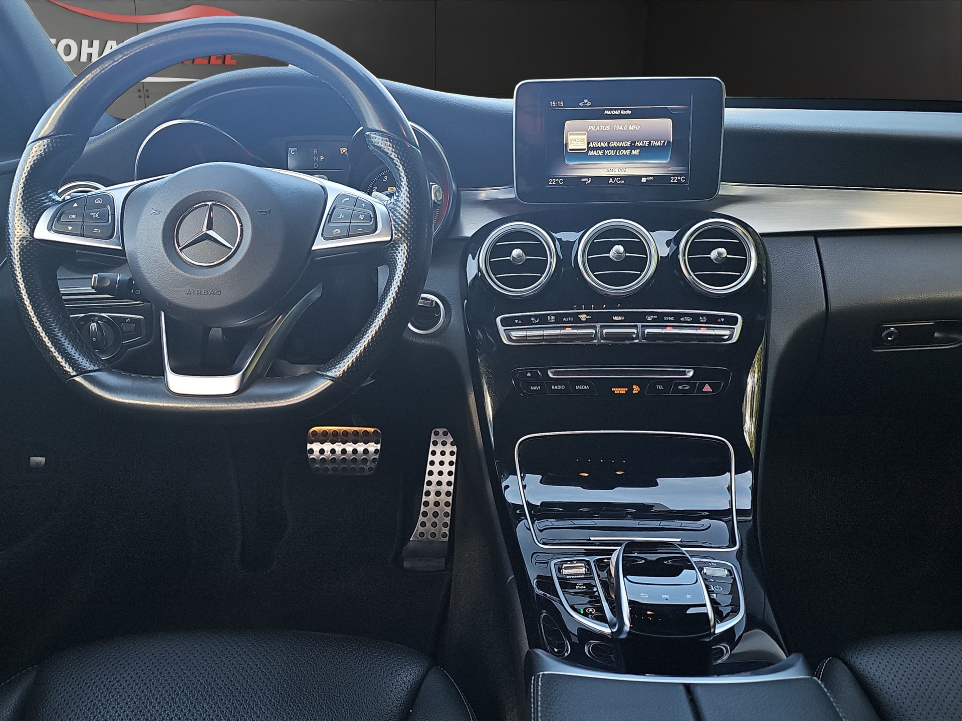 MERCEDES-BENZ C 200 AMG Line 4Matic 9G-Tronic-image-10