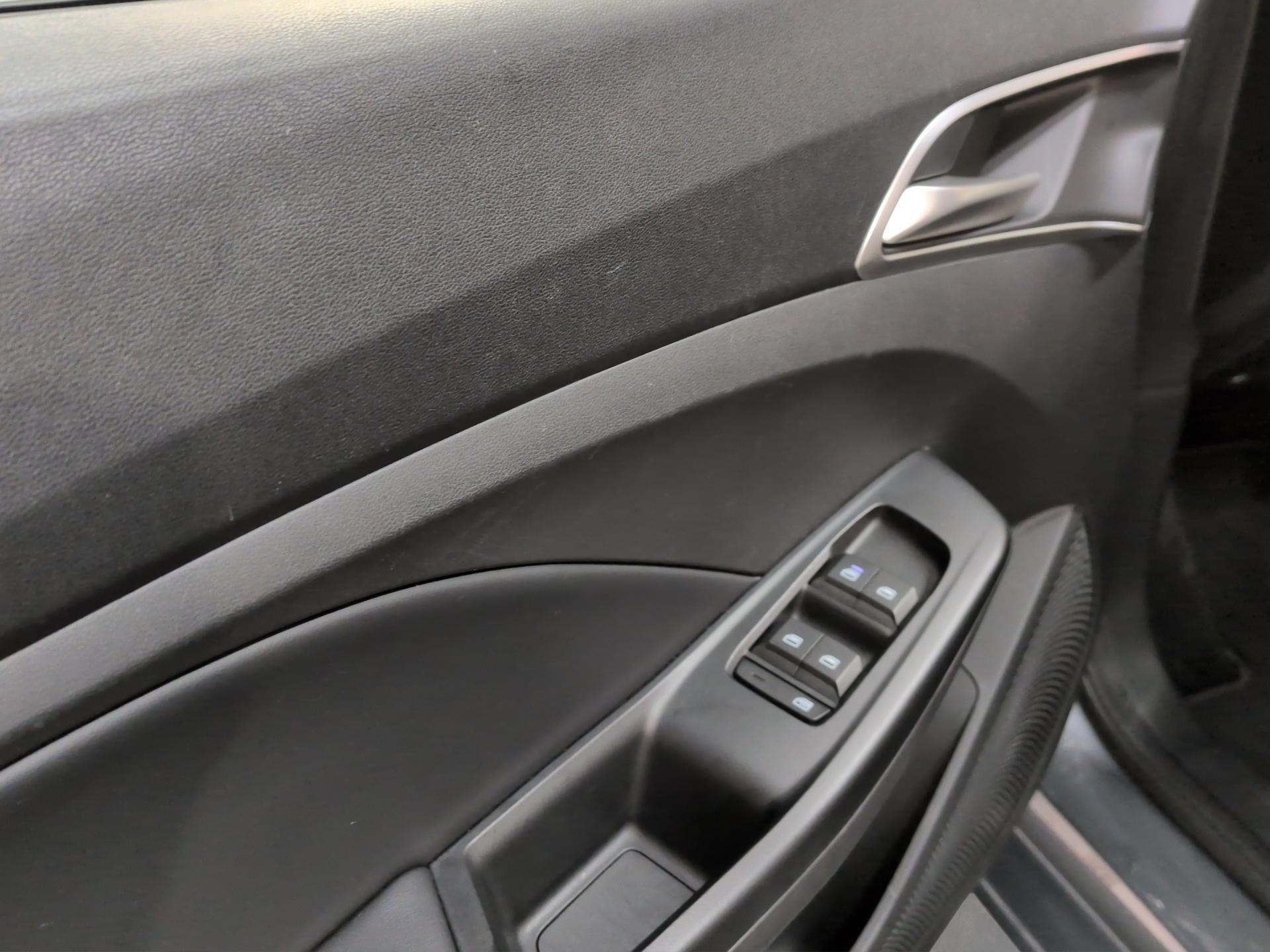 MG 3 1.5 Hybrid Luxury Aut.-image-19