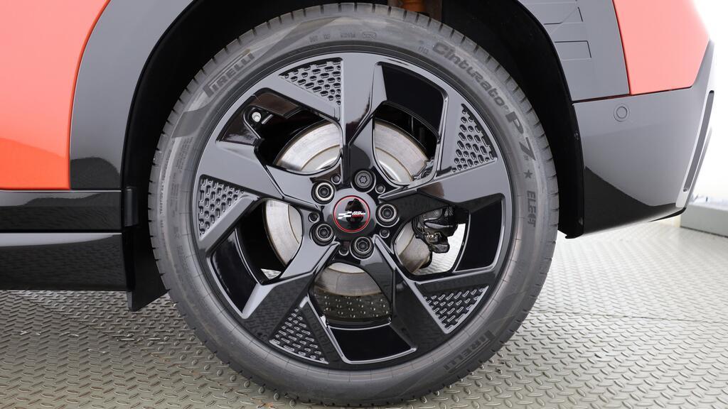 MINI Aceman SE-image-10