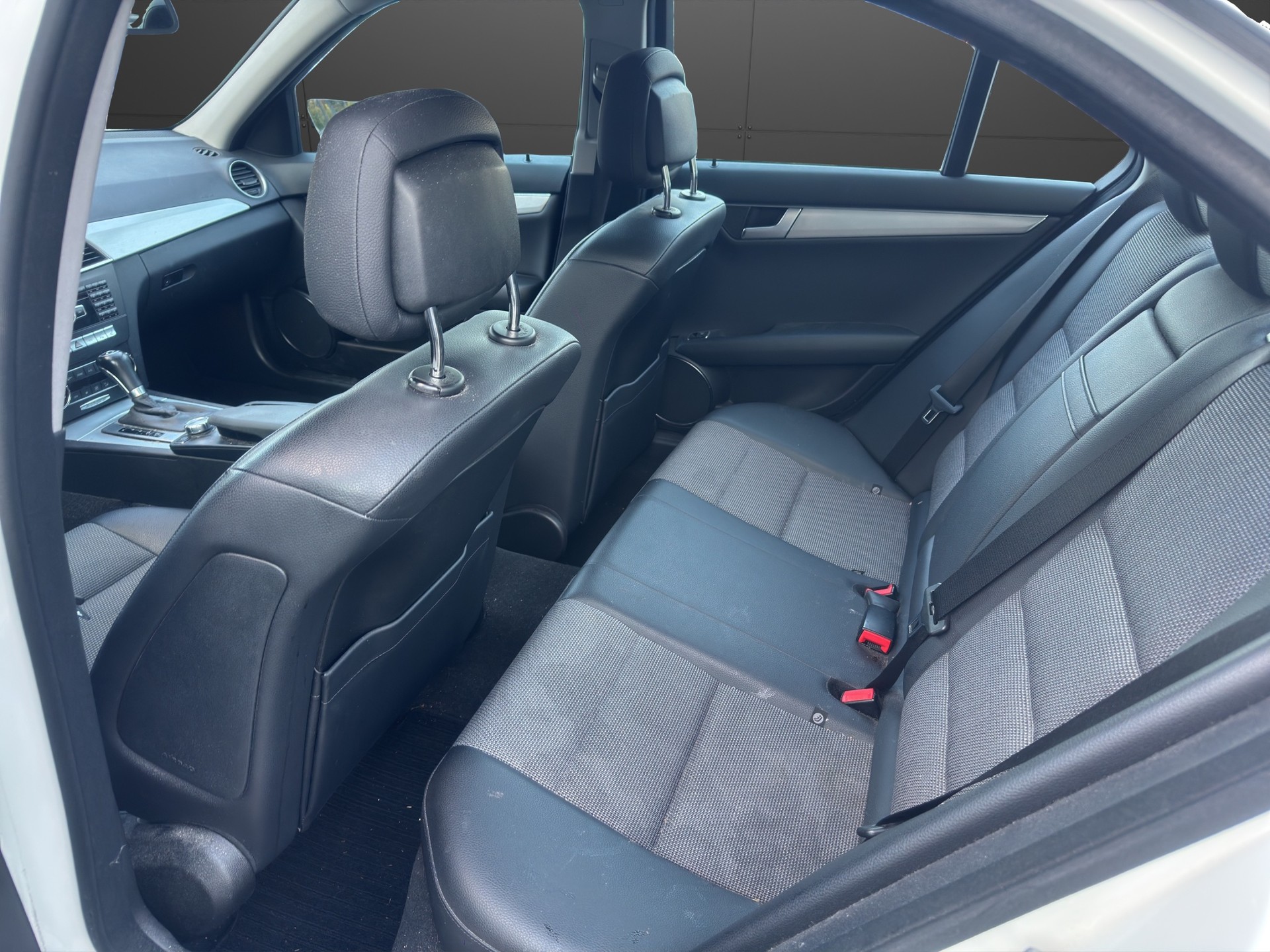 MERCEDES-BENZ C 180 BlueEfficiency Avantgarde 7G-Tronic-image-10