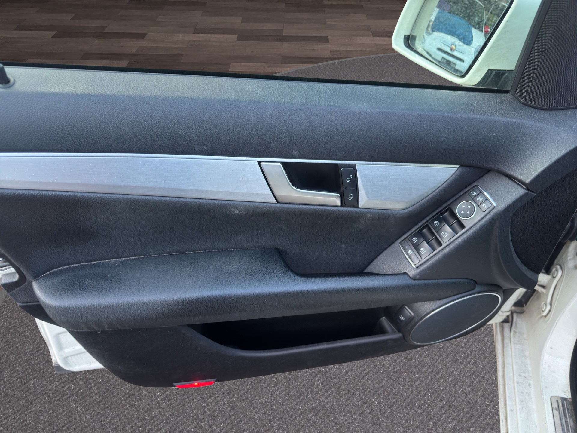 MERCEDES-BENZ C 180 BlueEfficiency Avantgarde 7G-Tronic-image-9