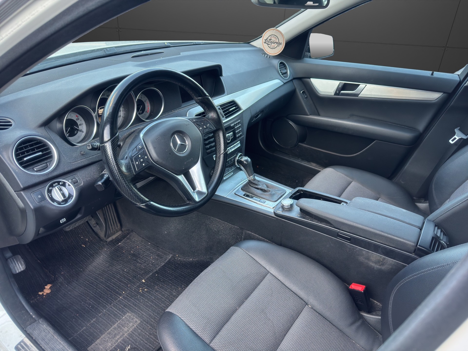 MERCEDES-BENZ C 180 BlueEfficiency Avantgarde 7G-Tronic-image-8