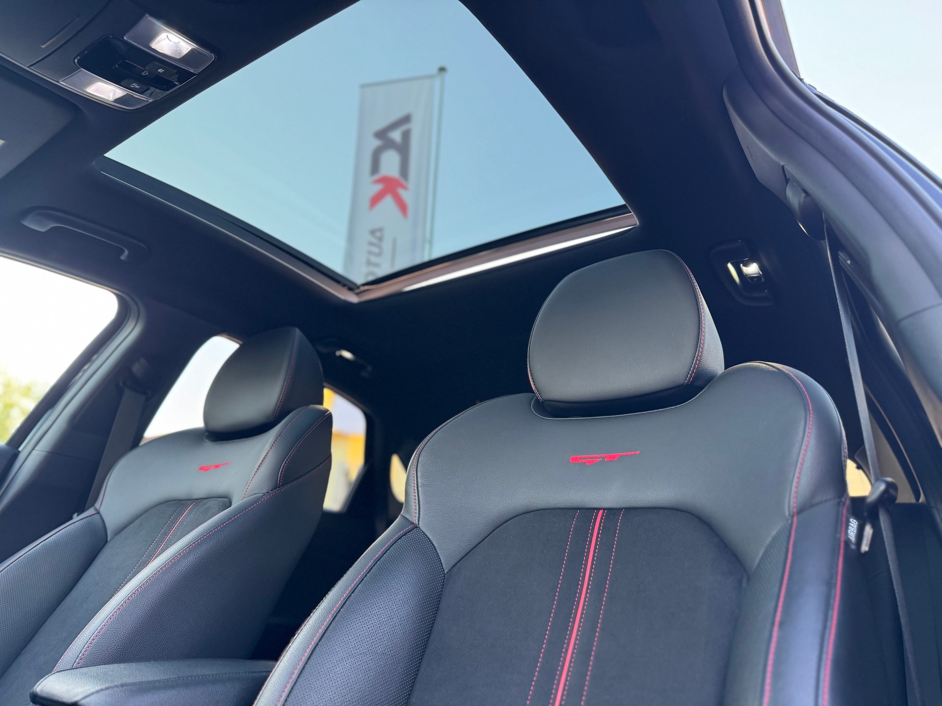 KIA Ceed 1.6 T-GDi GT DCT-image-15