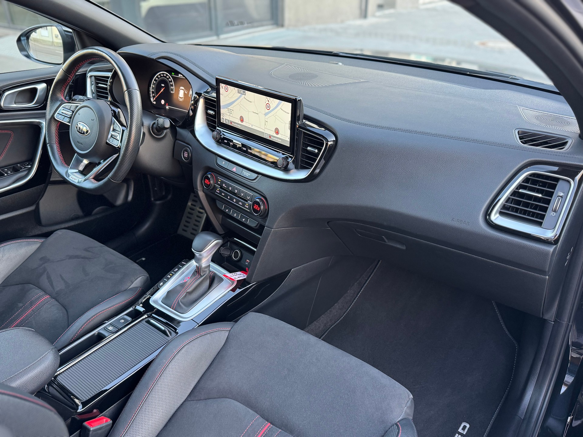KIA Ceed 1.6 T-GDi GT DCT-image-12