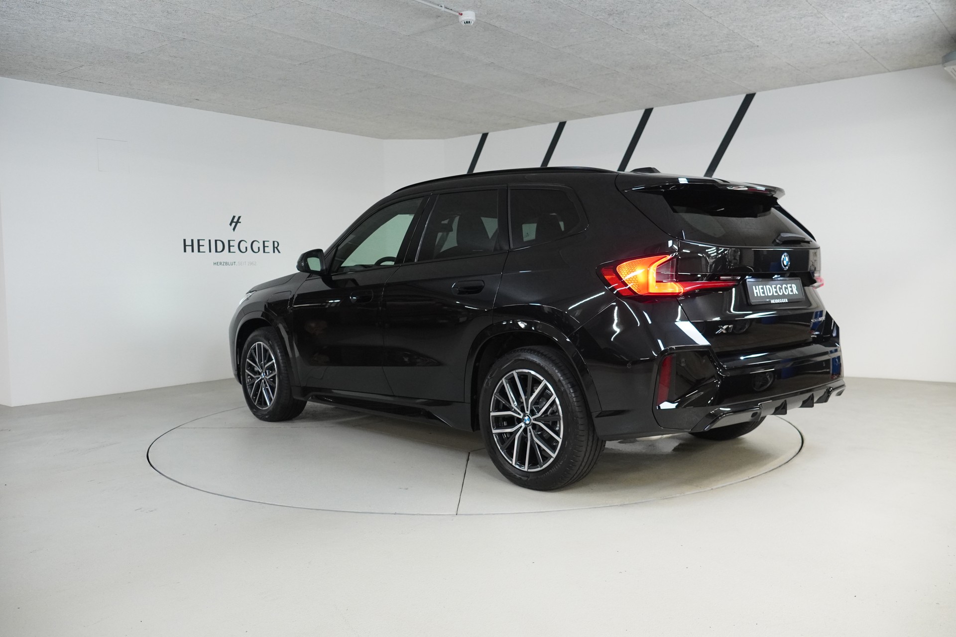 BMW X1 xDrive 30e M Sport-image-4