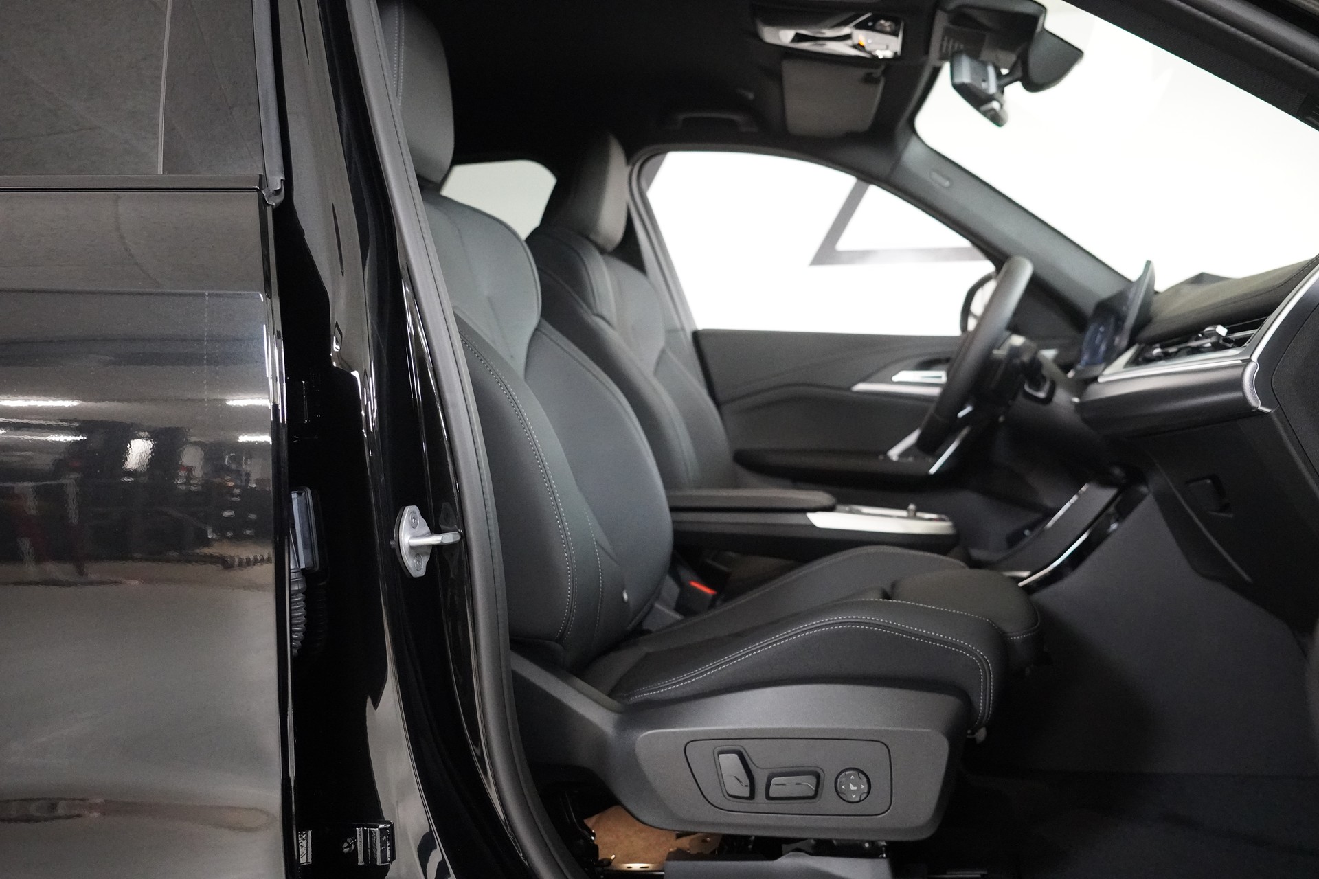 BMW X1 xDrive 30e M Sport-image-13