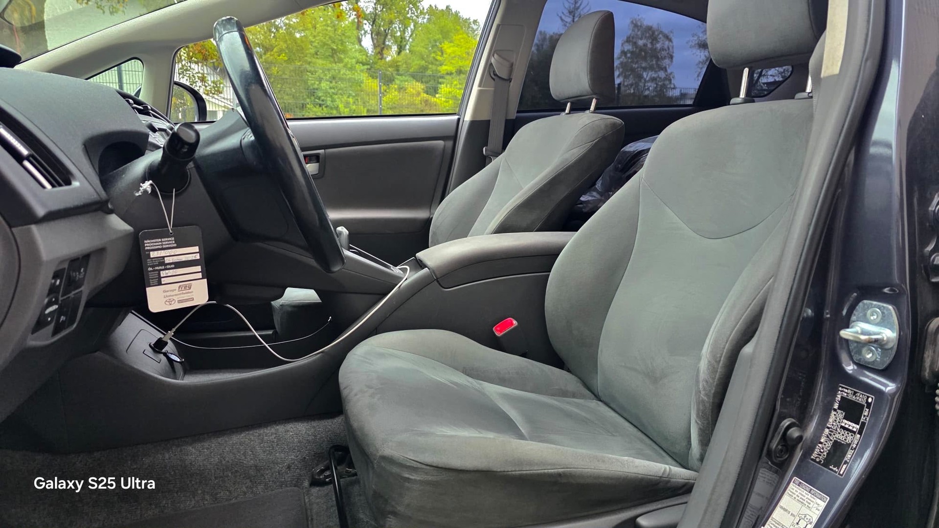 TOYOTA Prius 1.8 16V HSD Sol Premium-image-11