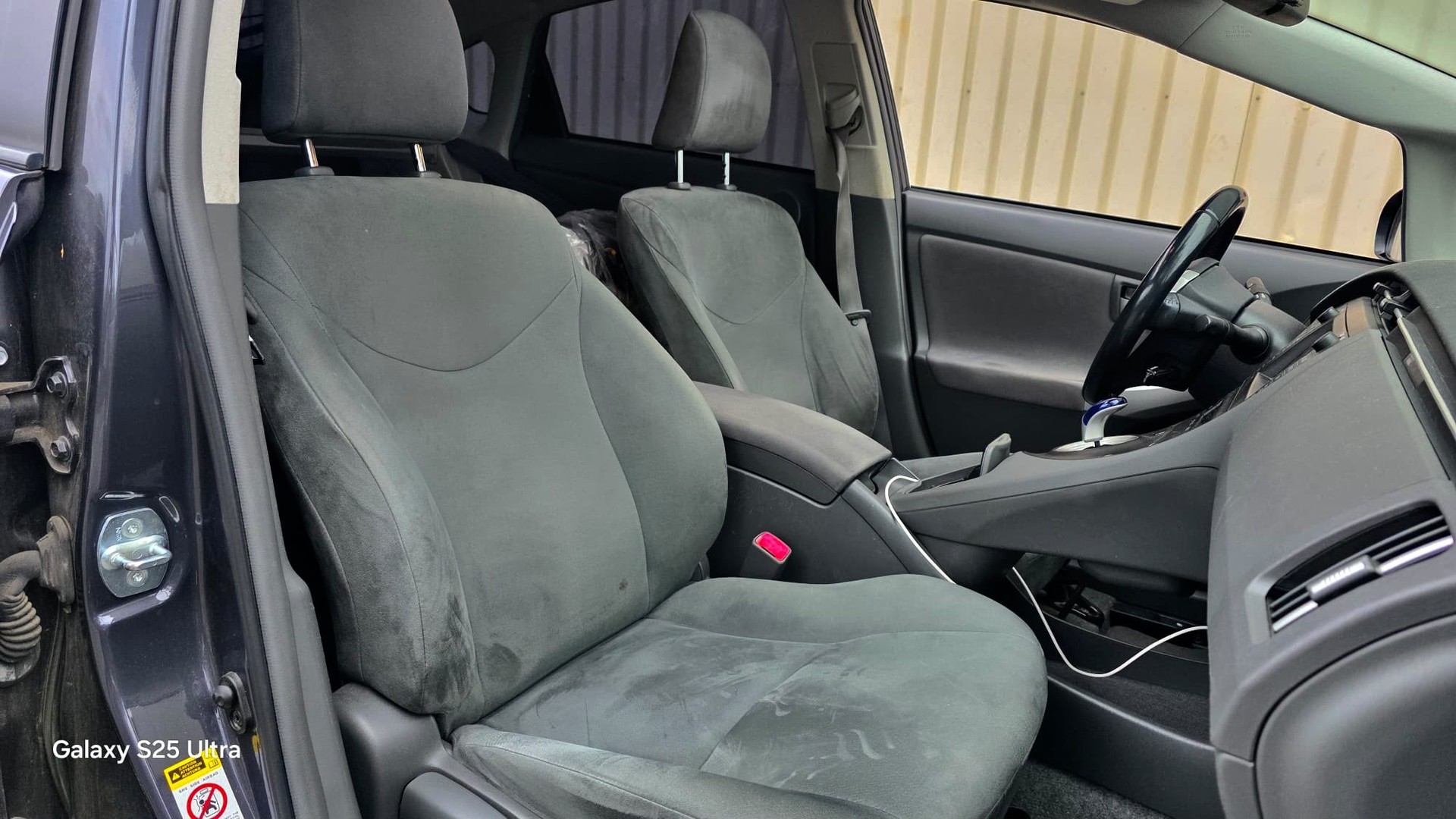 TOYOTA Prius 1.8 16V HSD Sol Premium-image-10