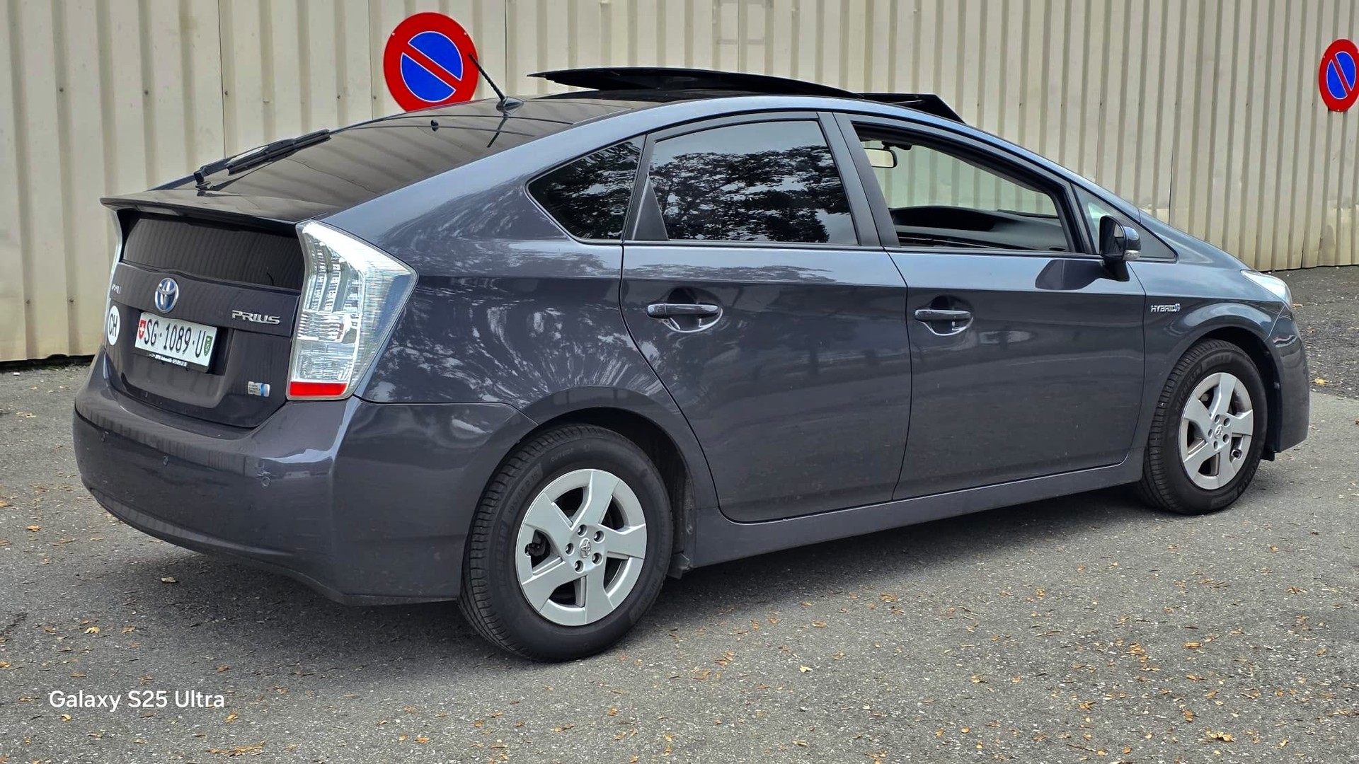 TOYOTA Prius 1.8 16V HSD Sol Premium-image-5