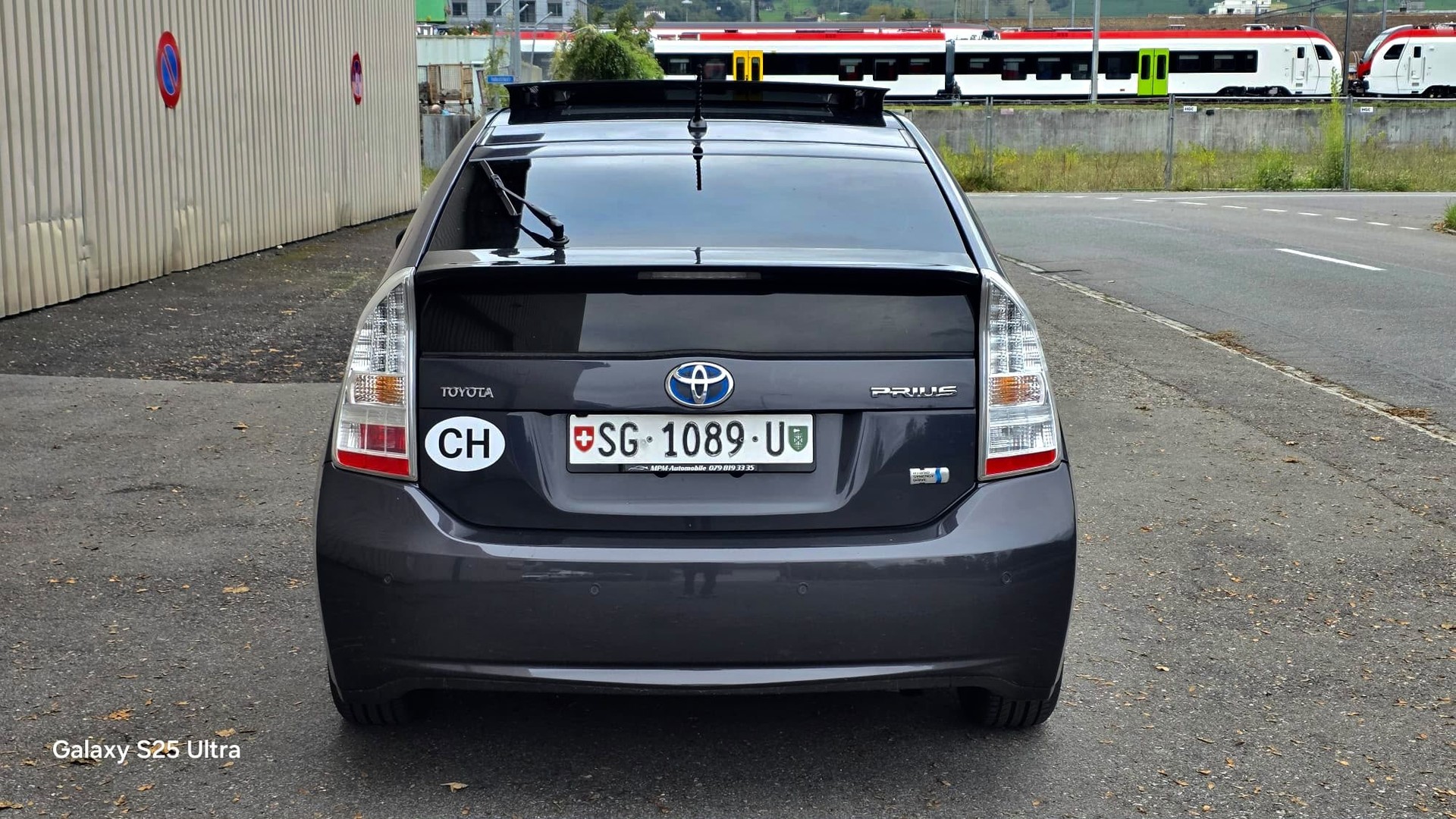 TOYOTA Prius 1.8 16V HSD Sol Premium-image-4