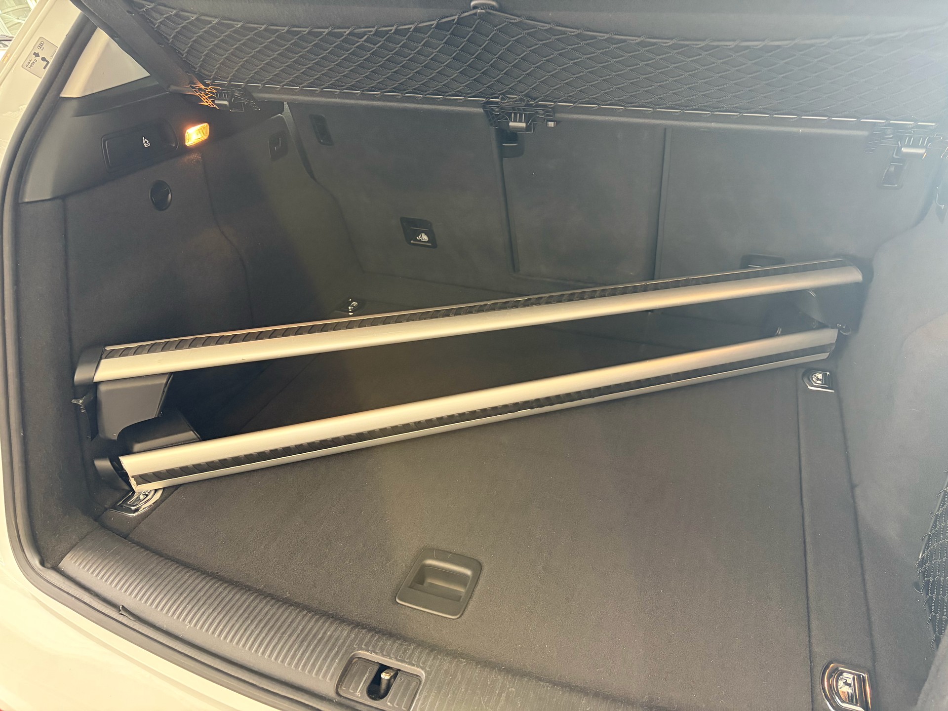 AUDI Q5 2.0 TDI quattro S-tronic | CH | Designpaket Sport | Adaptiv Tempomat | DAB | 19" | AMBITION | Xenon Plus |-image-24