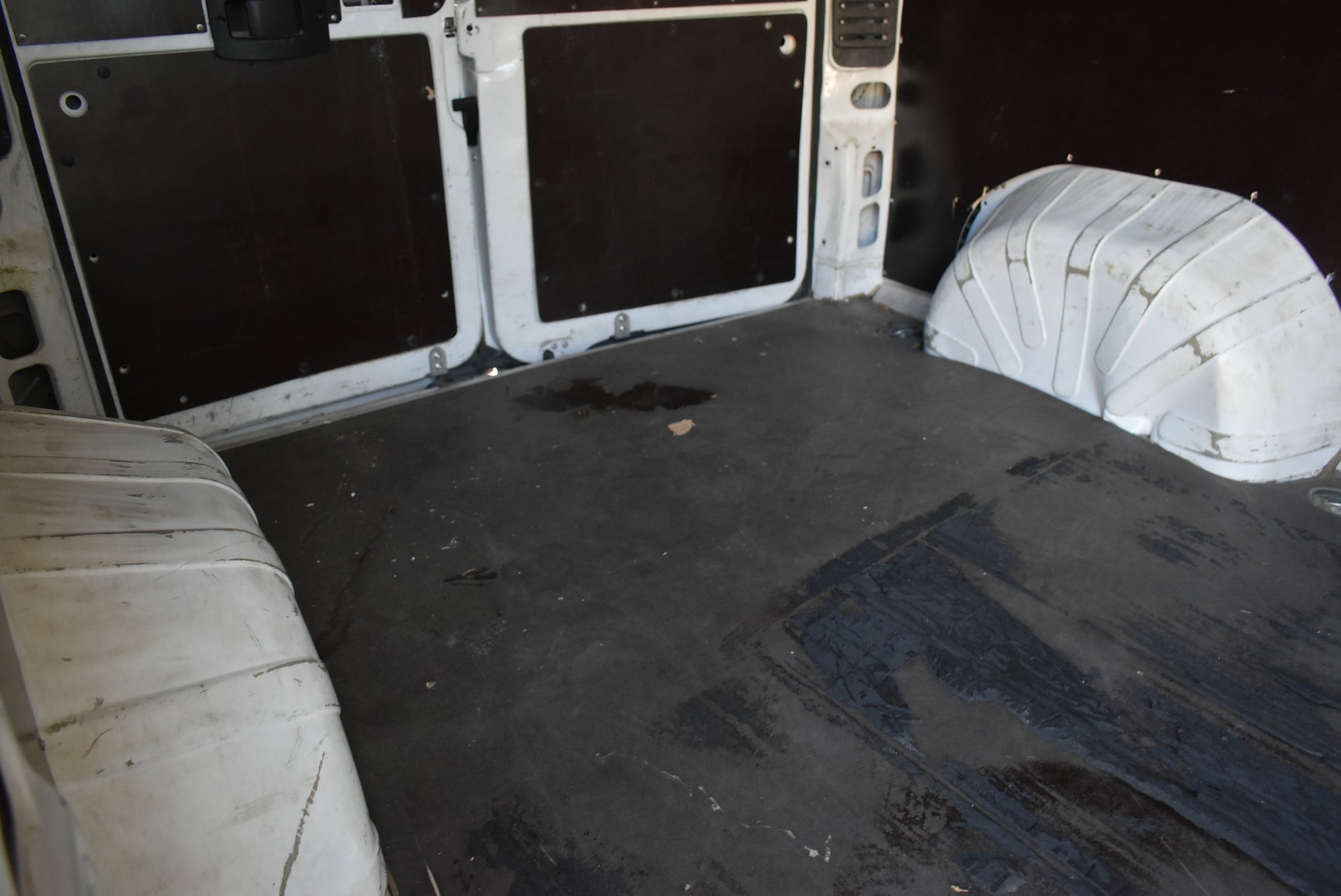 PEUGEOT Boxer 2.2 HDI 333 L2H2-image-11