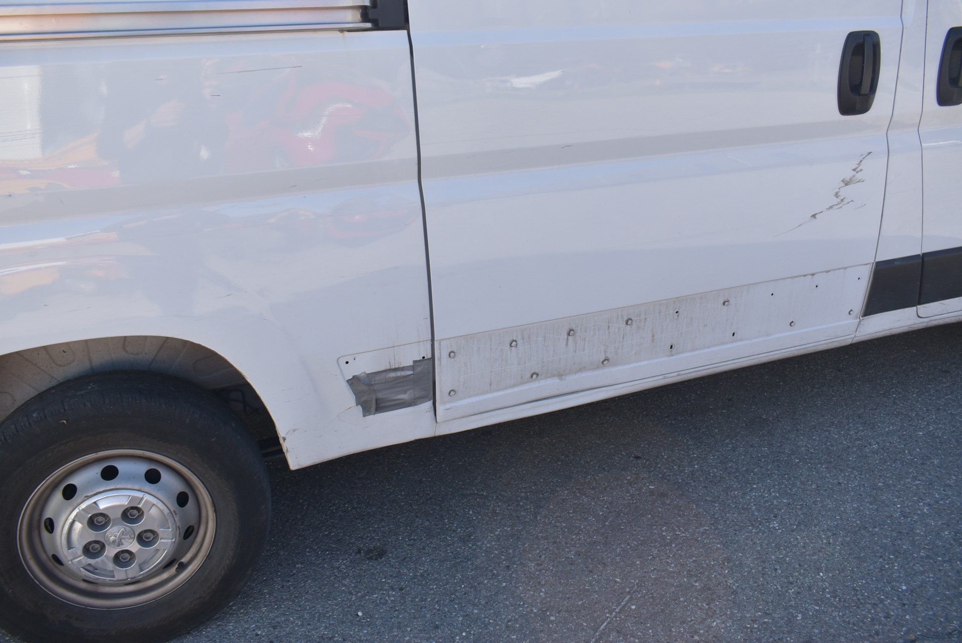 PEUGEOT Boxer 2.2 HDI 333 L2H2-image-10