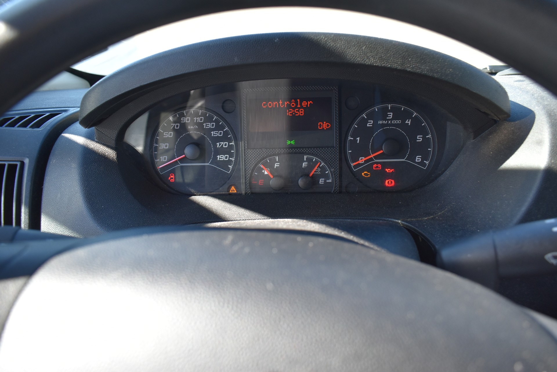 PEUGEOT Boxer 2.2 HDI 333 L2H2-image-1
