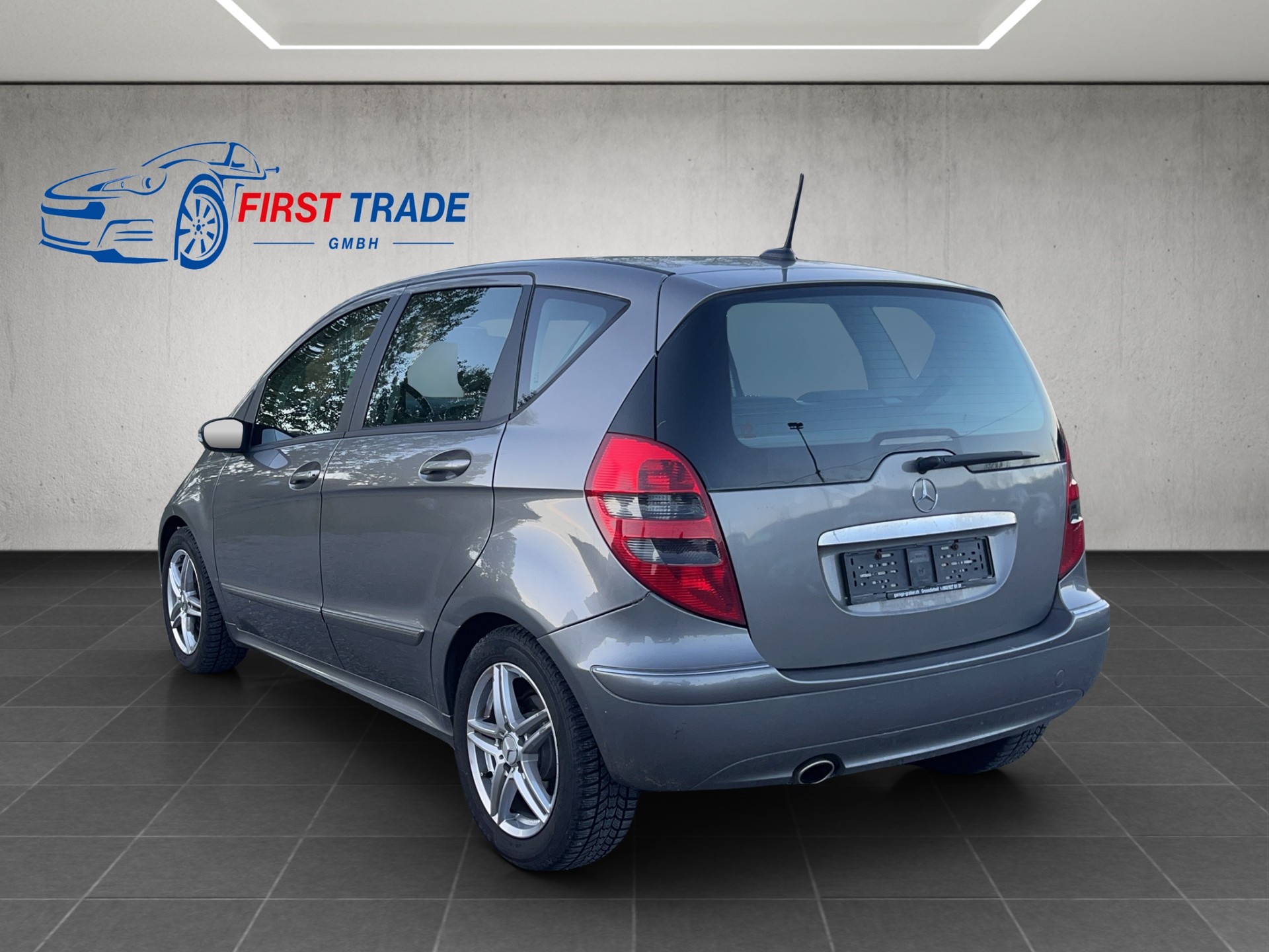 MERCEDES-BENZ A 200 Avantgarde-image-6