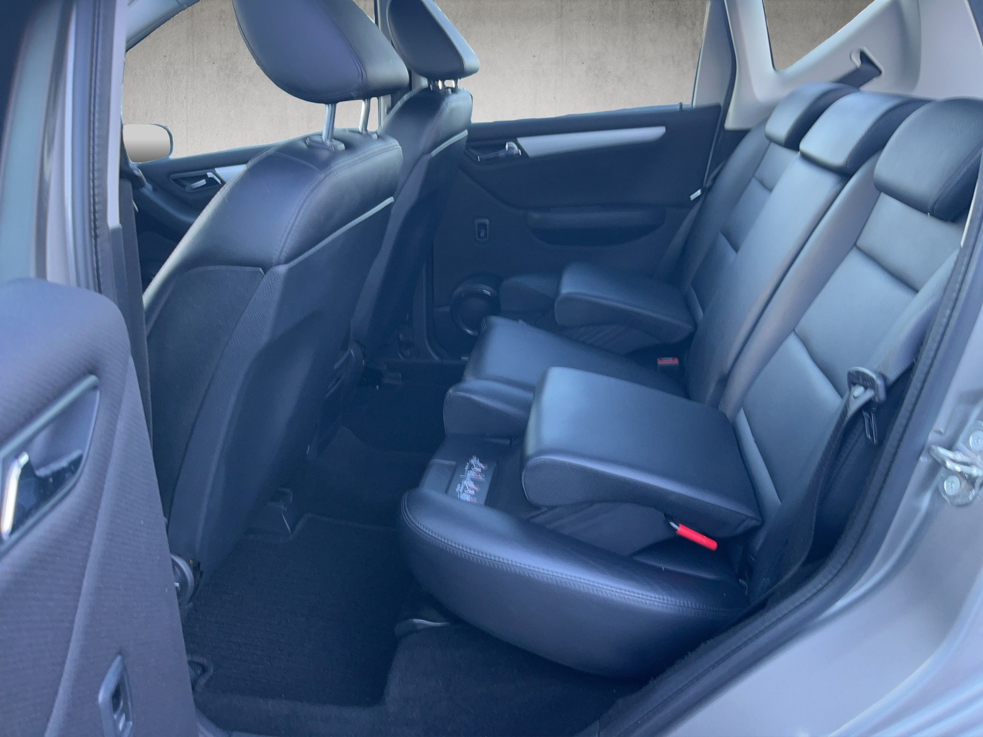 MERCEDES-BENZ A 200 Avantgarde-image-11
