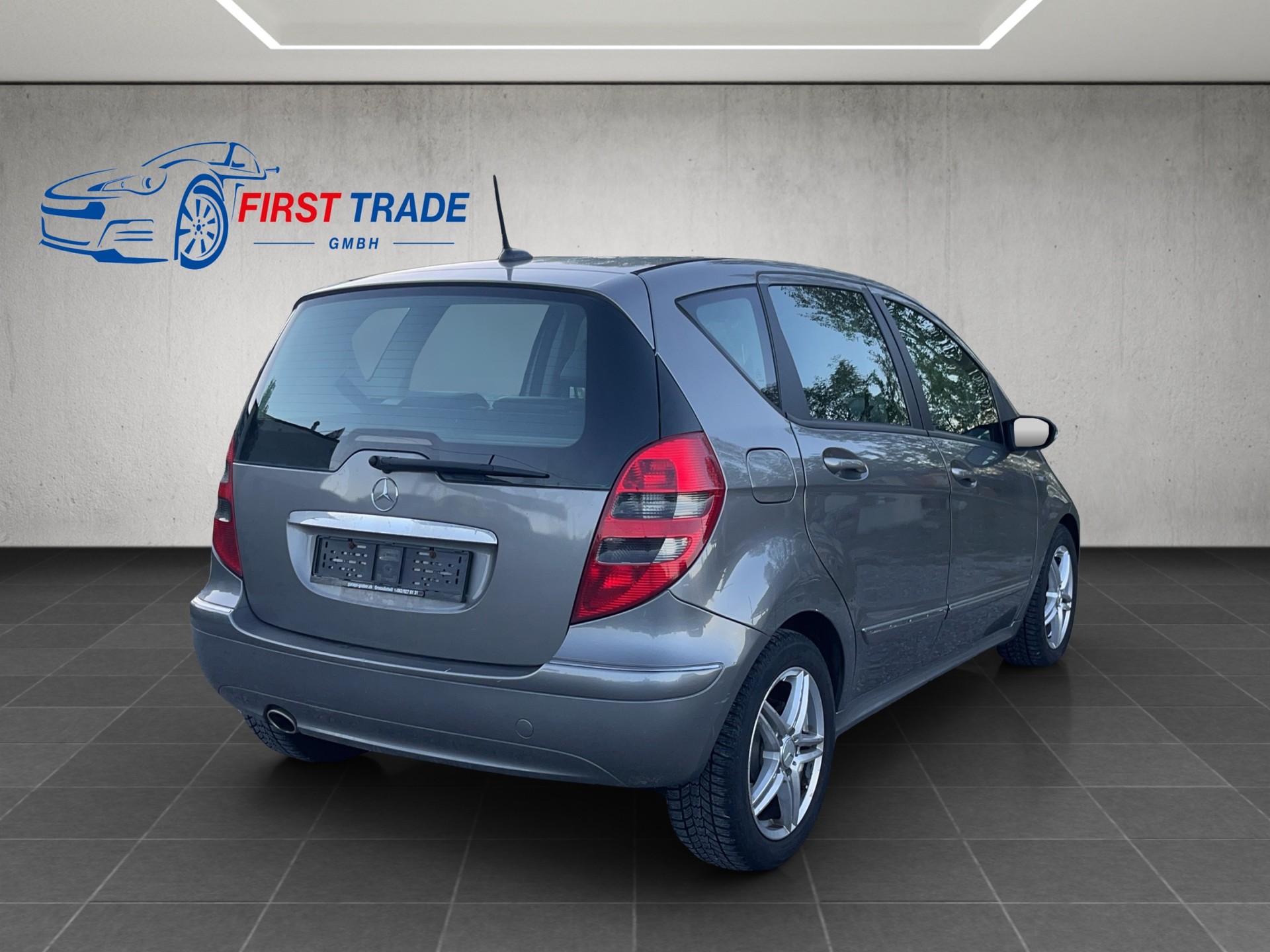 MERCEDES-BENZ A 200 Avantgarde-image-4