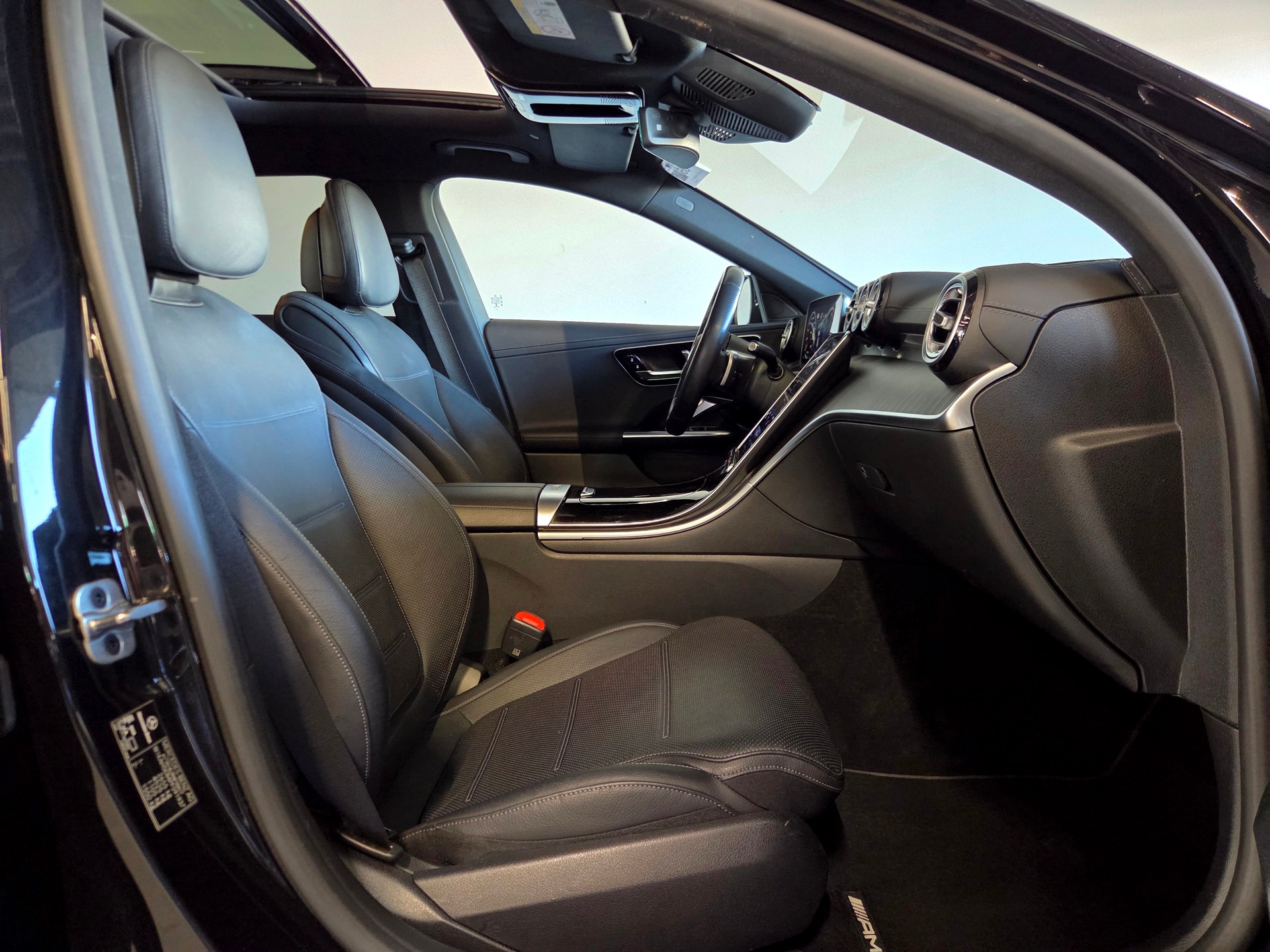 MERCEDES-BENZ C 300 e AMG Line Kombi-image-20