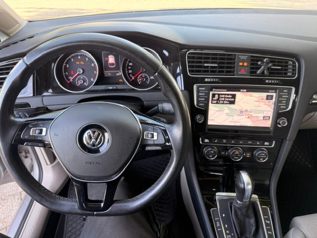 VW Golf 1.4 TSI Highline DSG-image-8