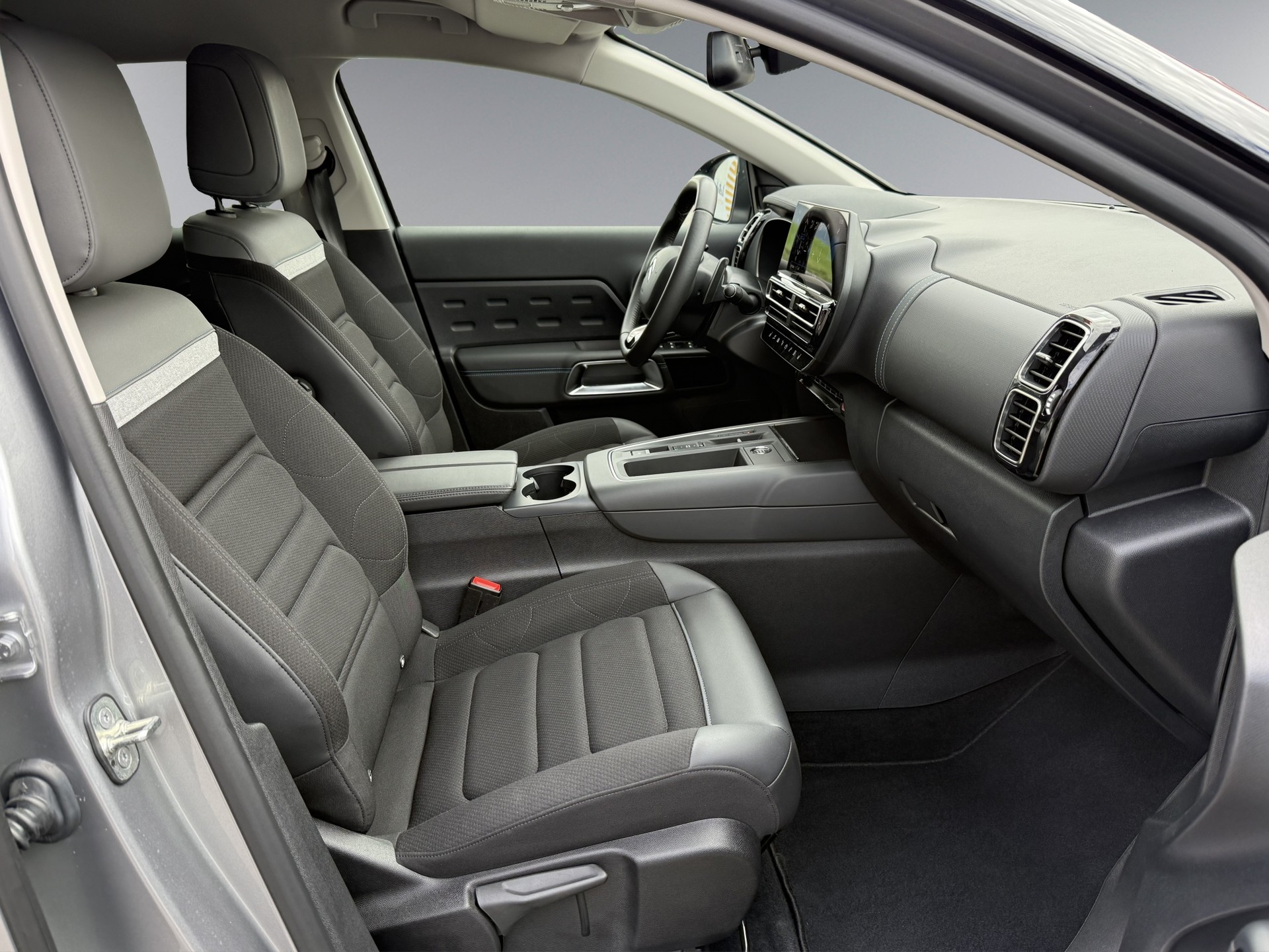 CITROEN C5 Aircross 1.2 HEV Swiss Edition-image-7