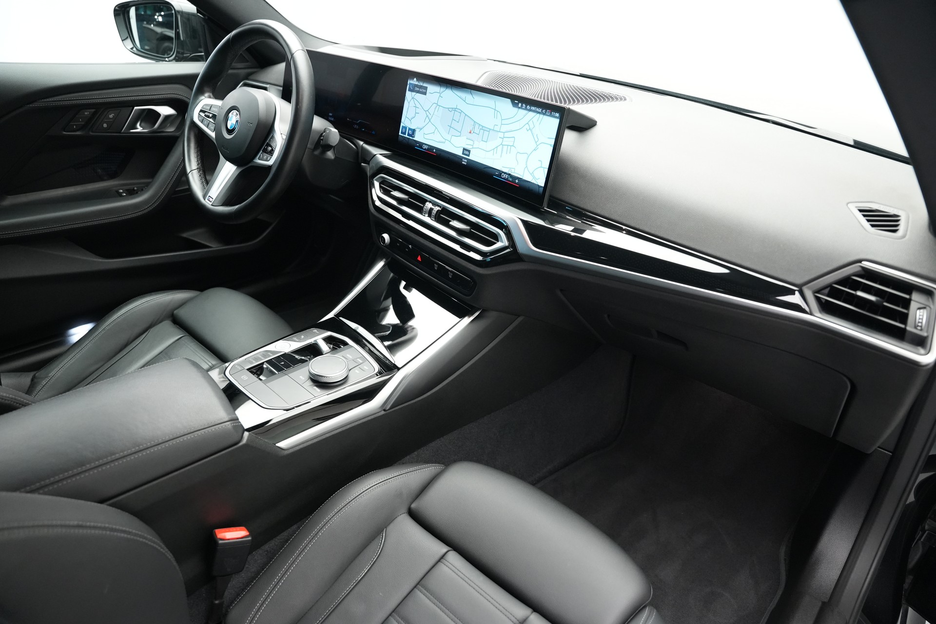 BMW 220i M Sport Pro *Head-Up* *Driving Assistant*-image-10