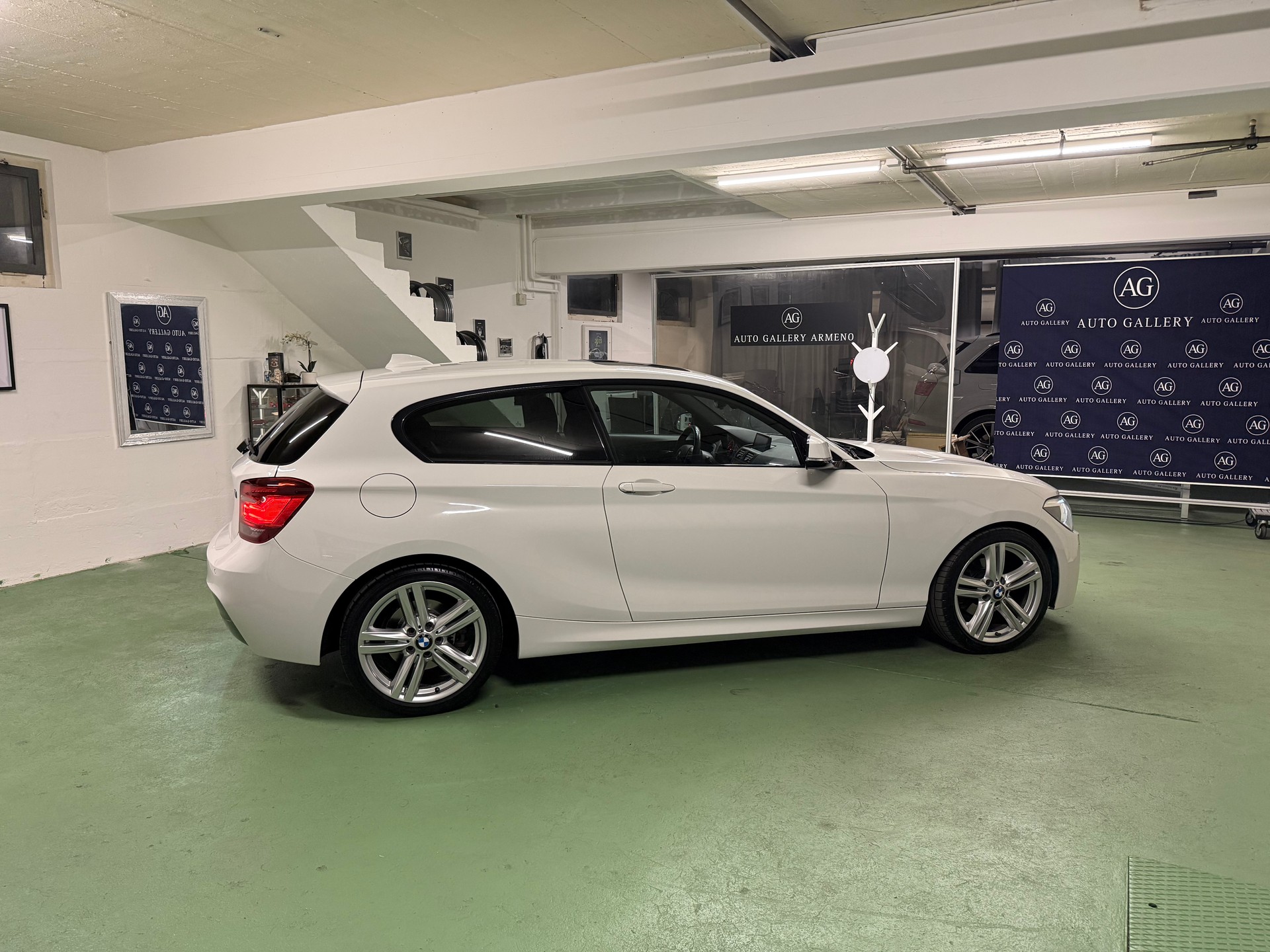 BMW 120d Steptronic-image-5