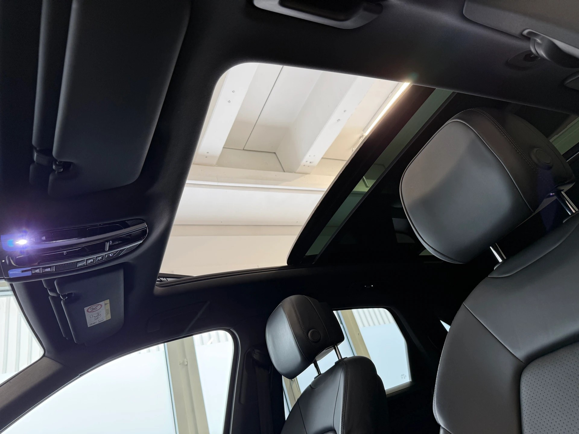 PORSCHE Cayenne S-image-17