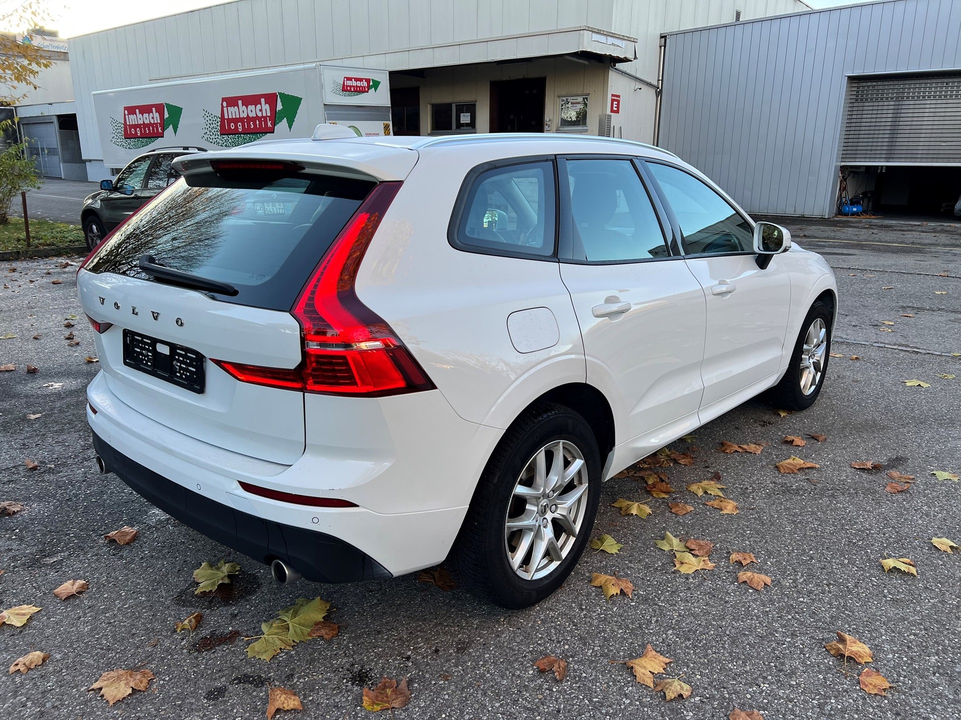 VOLVO XC60 D4 AWD Momentum Geartronic-image-2