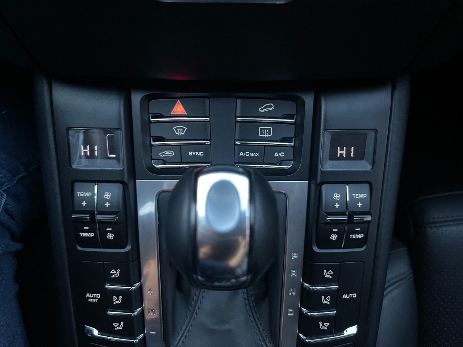 PORSCHE Macan S Diesel PDK-image-14