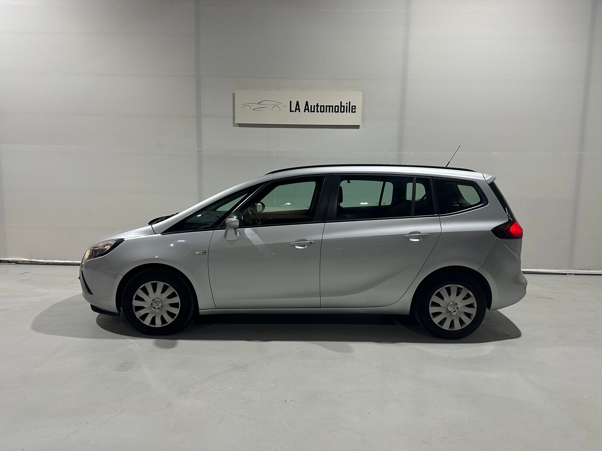 OPEL Zafira Tourer 2.0 CDTi BiTurbo Sport-image-2