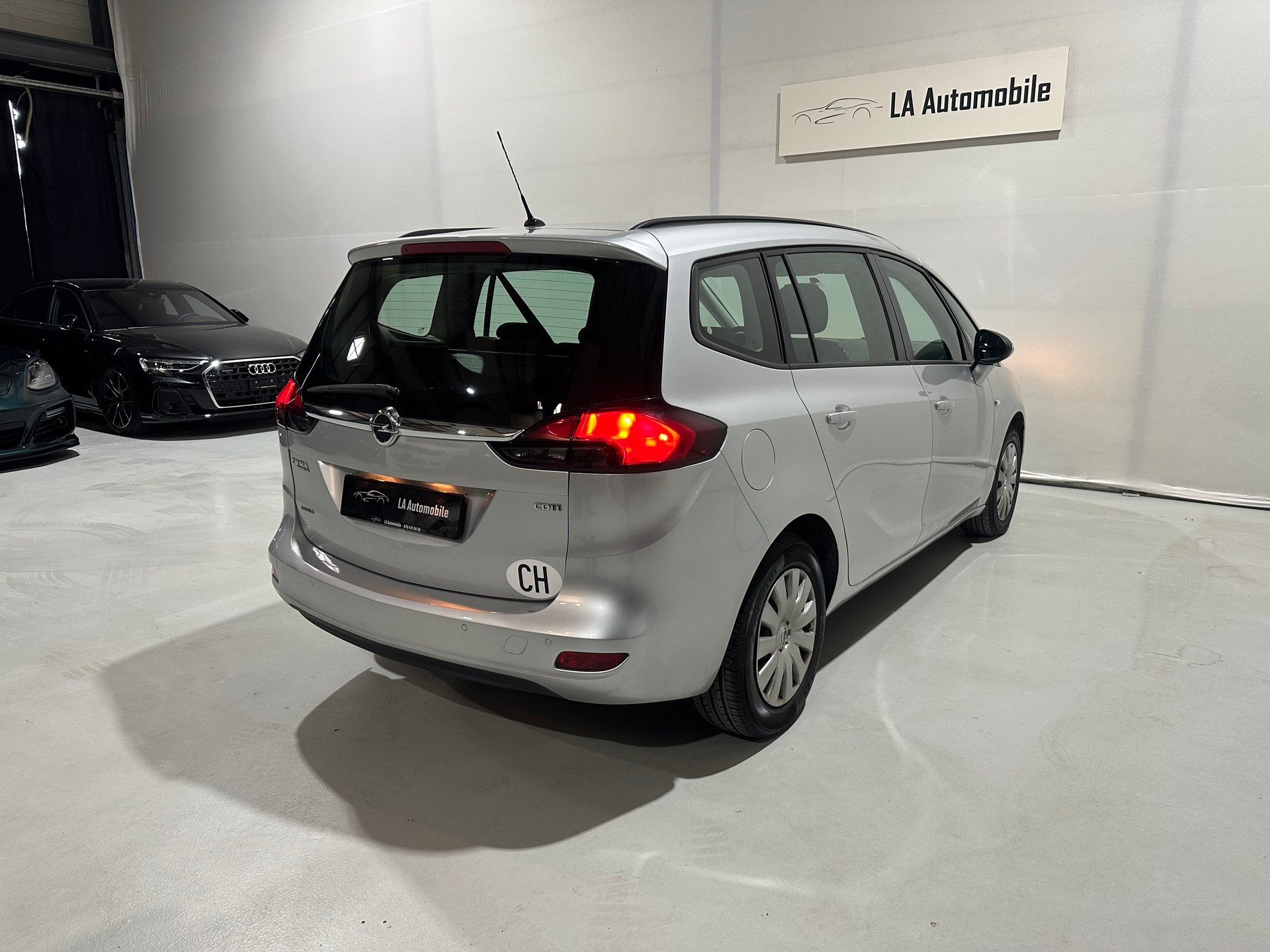 OPEL Zafira Tourer 2.0 CDTi BiTurbo Sport-image-8
