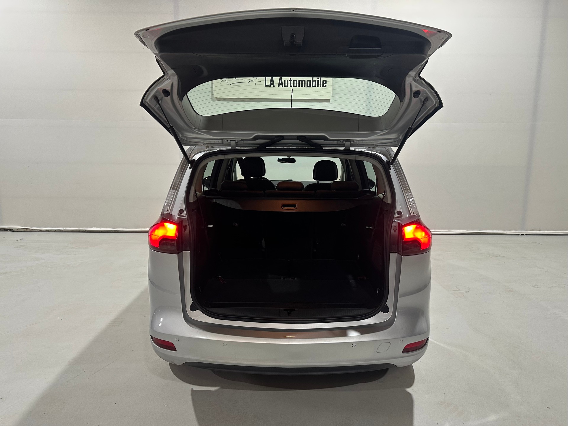 OPEL Zafira Tourer 2.0 CDTi BiTurbo Sport-image-10