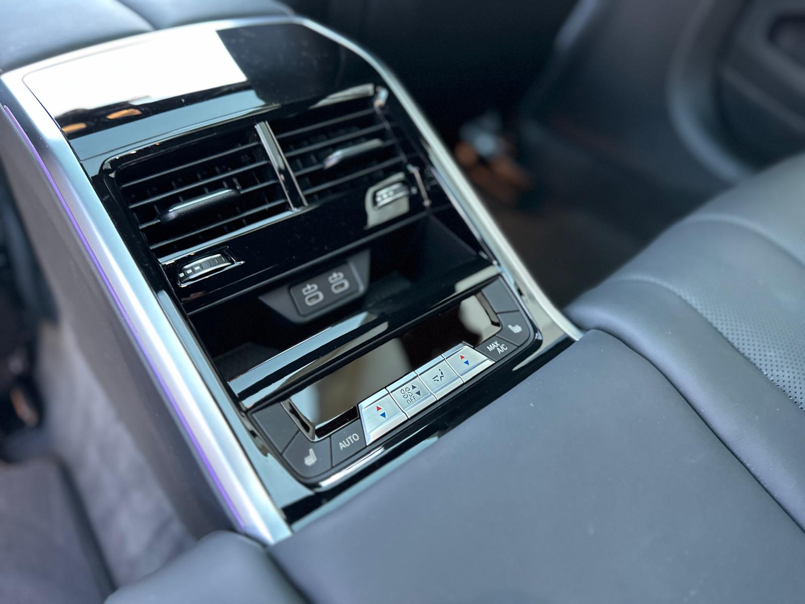 BMW 840d xDrive 48V M Sport Pro Steptronic-image-14
